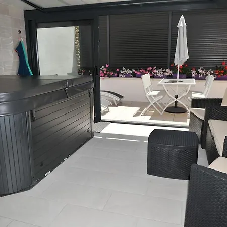 Meuble De Charme Avec Jacuzzi *