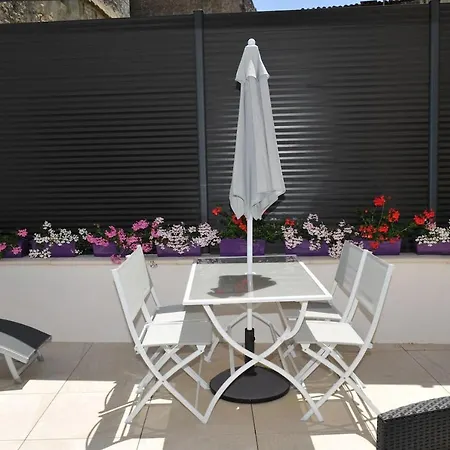 Meuble De Charme Avec Jacuzzi Apartment