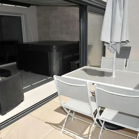 Meuble De Charme Avec Jacuzzi *